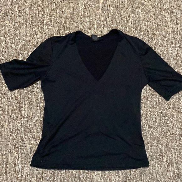 black deep v neck half sleeve - Picture 1 of 1
